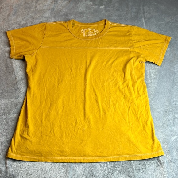 NWOT Big Bud Press Jr. Varsity Tee Size Large Unisex - Picture 2 of 7